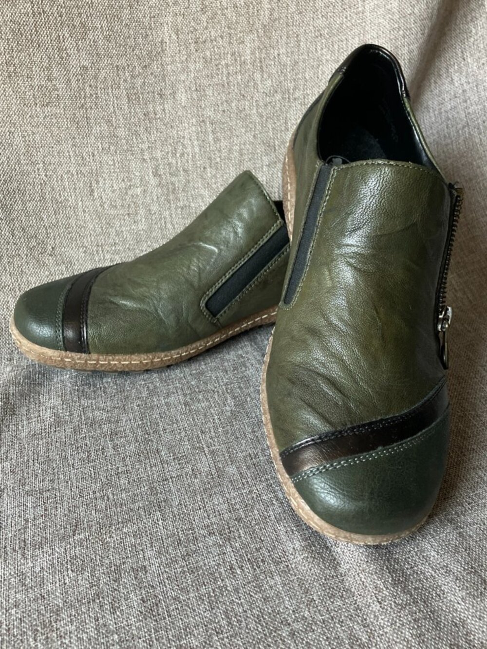 Rieker Liv Women's Leather Slip On Olive Sz US8.5 / EU39, Excellent Condition